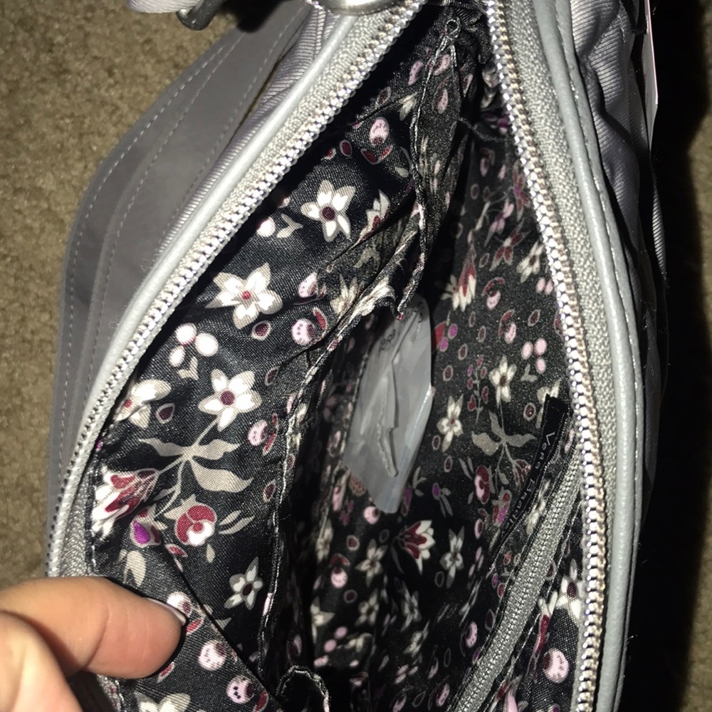 New! CrOssbody - Picture 4 of 4